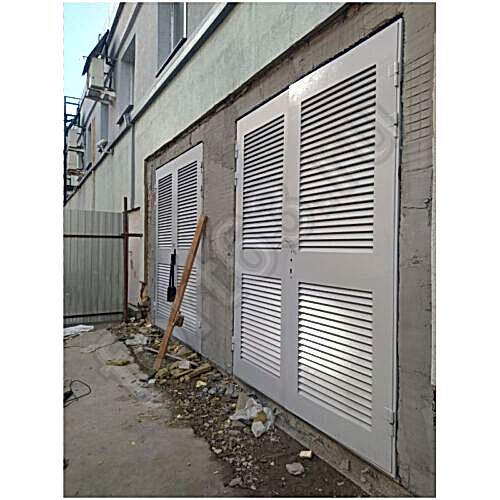 трансформаторные ворота с вентиляционной решеткой